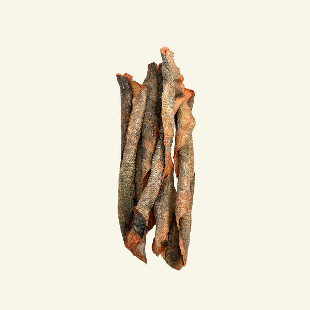 Cosmo’s Wild Caught Salmon Skin Chews 4 ct – Freeze-Dried Dog & Cat Treat – Single Ingredient Pet Chew
