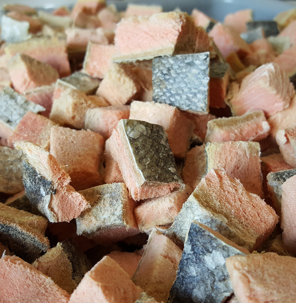 Cosmo’s Wild Caught Sockeye Salmon 5 oz – Freeze-Dried Dog & Cat Treat – Single Ingredient Pet Snack